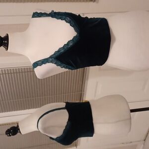4/$60 Green Lacy Velour Tank Top -  Size Small
